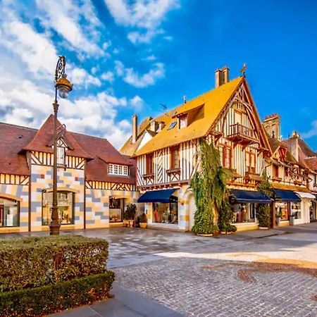 Le Camaieu Deauville Esterno foto